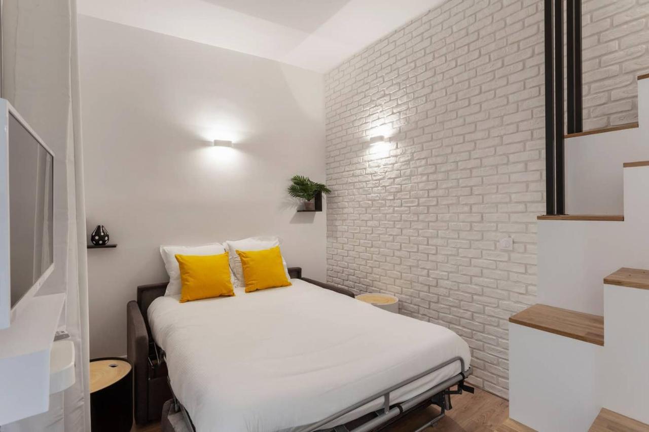 Chic Saint-Germain-Des-Pres Studio For 4 - Prime Location Paris Bagian luar foto