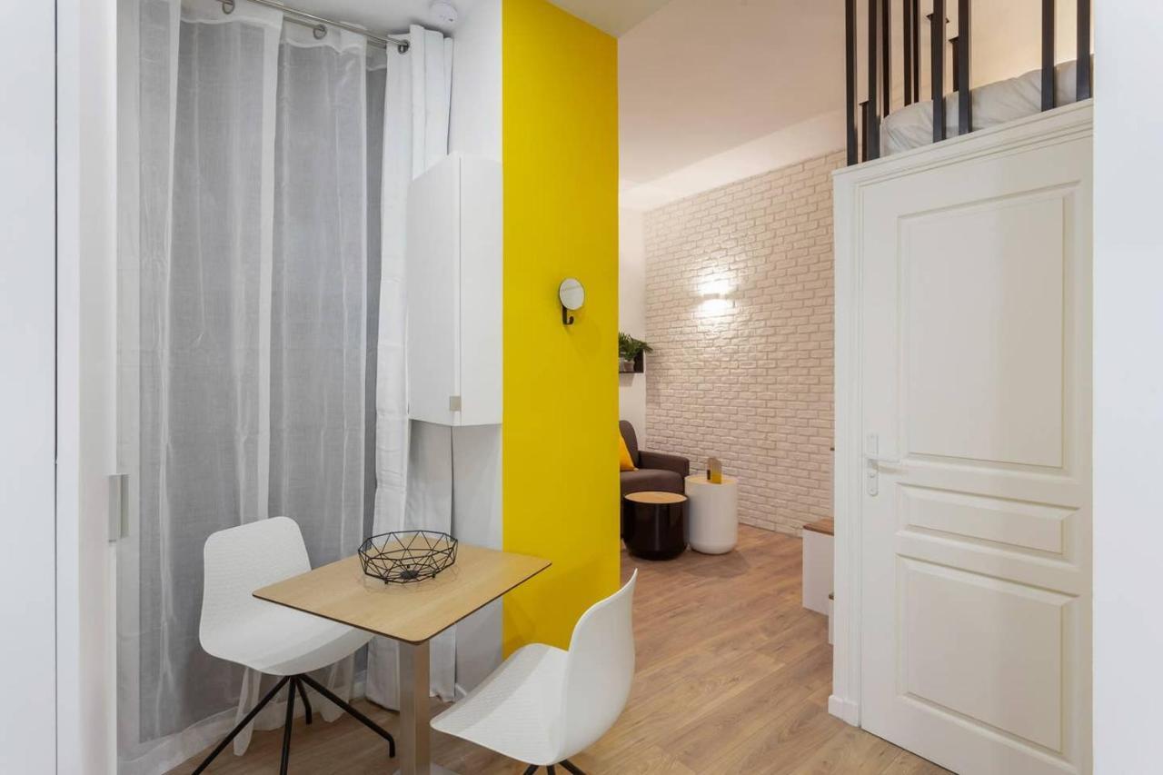 Chic Saint-Germain-Des-Pres Studio For 4 - Prime Location Paris Bagian luar foto