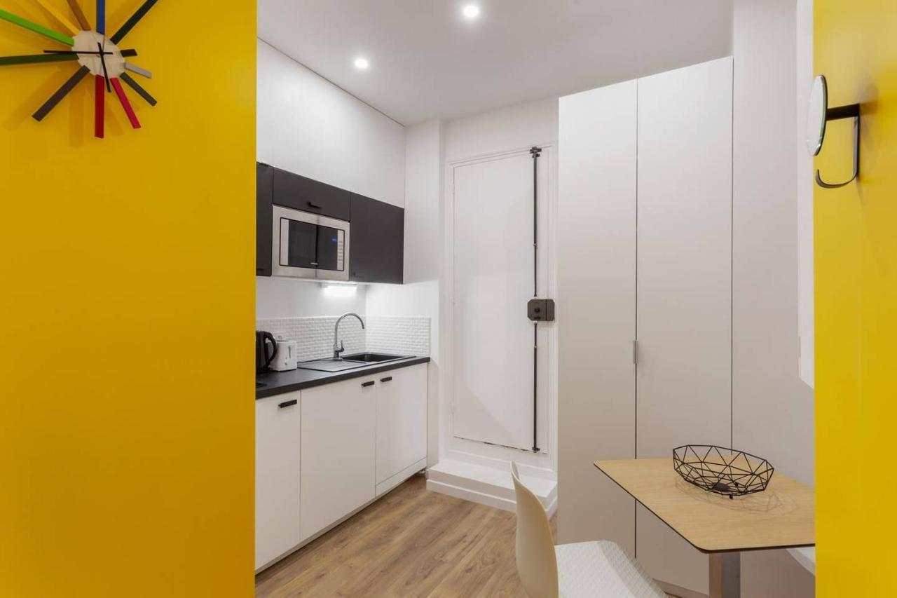 Chic Saint-Germain-Des-Pres Studio For 4 - Prime Location Paris Bagian luar foto