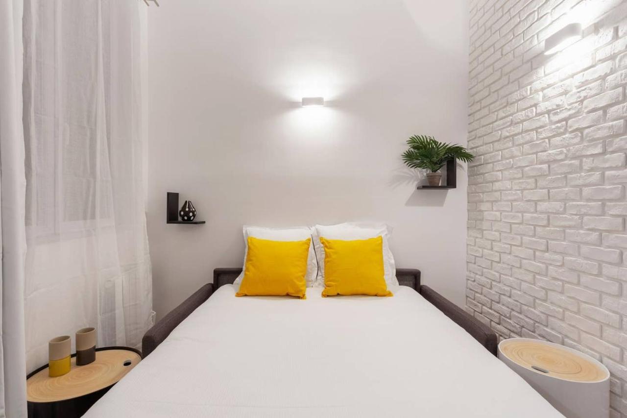 Chic Saint-Germain-Des-Pres Studio For 4 - Prime Location Paris Bagian luar foto